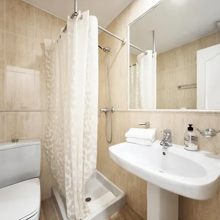 Apartment Spacious In Oasis Riviera Malaga